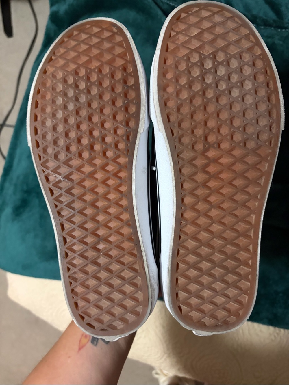 Vans - Picture 2 of 2